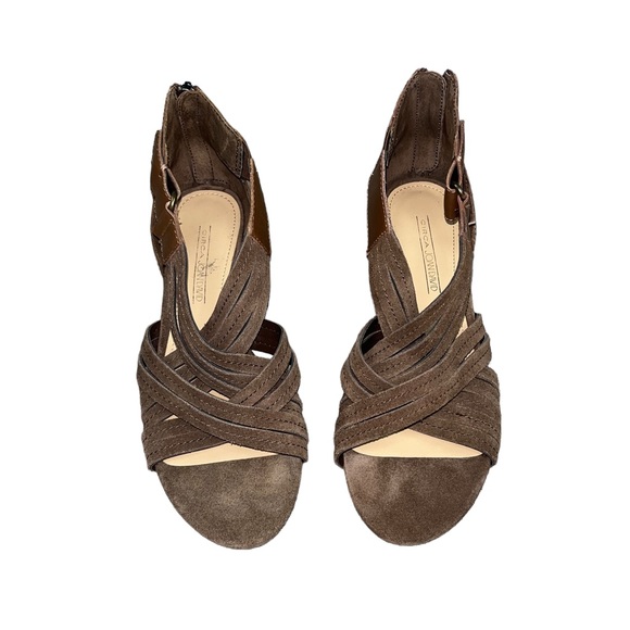 New Joan David Suede Crisscross Strap Wedge Heel Sandals 7.5 Light Brown - Picture 14 of 14